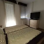 Apartamento Noemi Wellness *