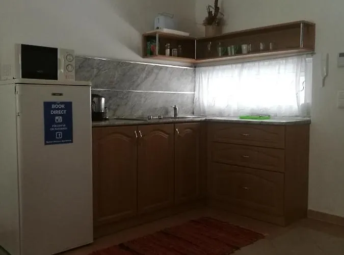 Noémi Wellness Apartment